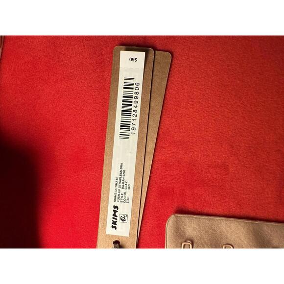 Skims Ultimate Push Up Strapless Bra Color Clay Size 44D - Picture 3 of 3